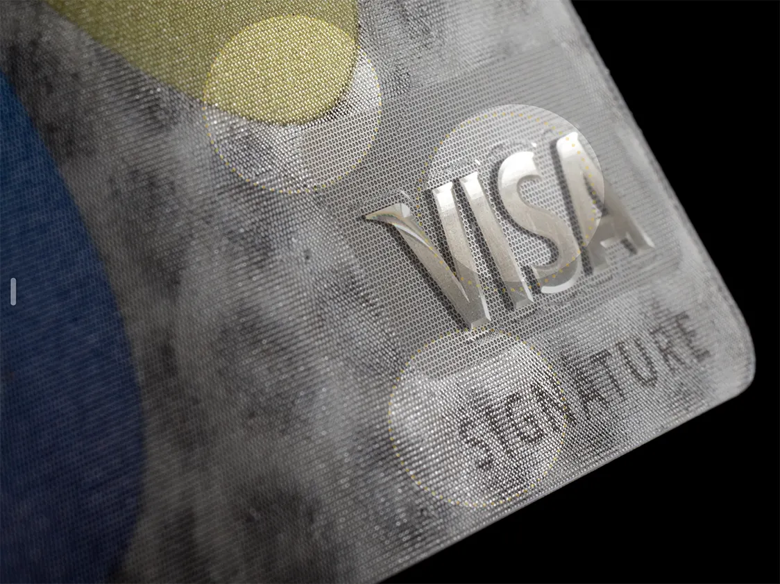 Visa Innovation Card Lab - Signature